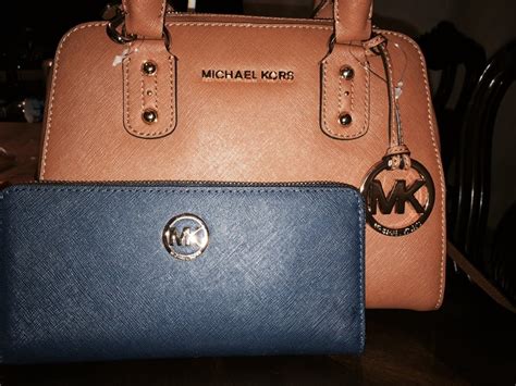 places that buy michael kors purses near me|Michael Kors outlets locations.